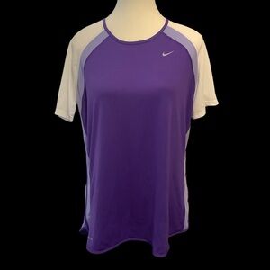 NIKE DRI-FIT PURPLE & WHITE SHORT SLEEVE/ ROUND NECKLINE/ ACTIVE SHIRT/ Size XL